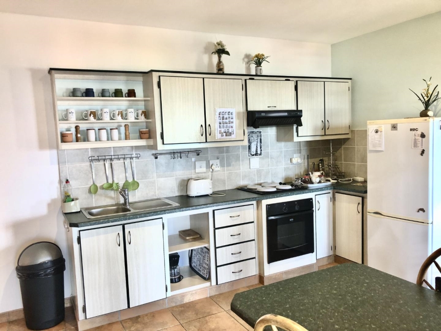 To Let 2 Bedroom Property for Rent in Mossel Bay Central Western Cape